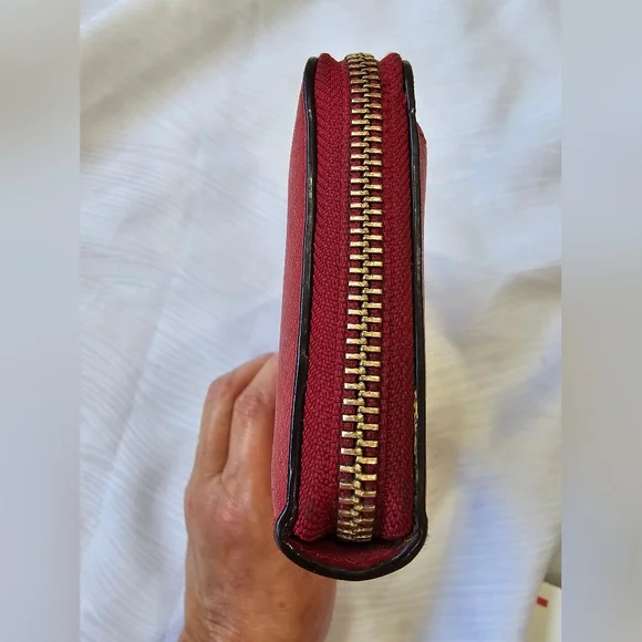 Kate Spade Newbury Lane Red Zip Around Wallet - Picture 5 of 15